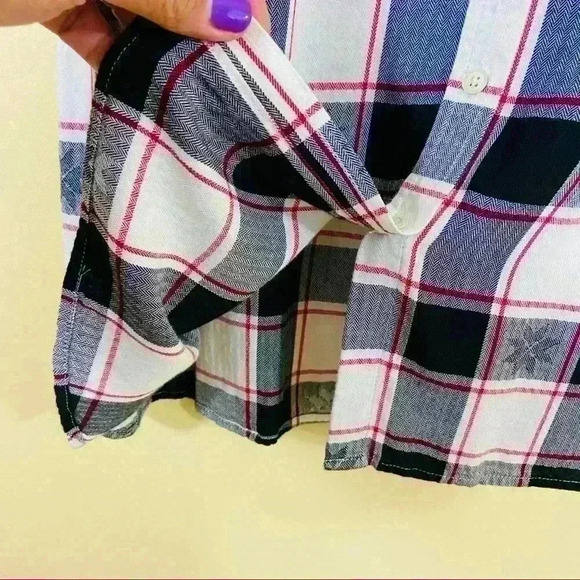 Talbots Snowflake Plaid Soft Button Down Rayon Lightweight Long Sleeve Top (LP) - Picture 7 of 16